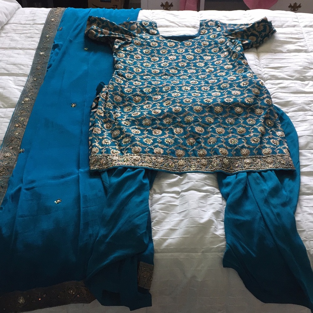 Teal & Gold Indian Punjabi Salwar Kameez